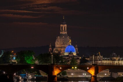 a7RIII_25_06317_NAL