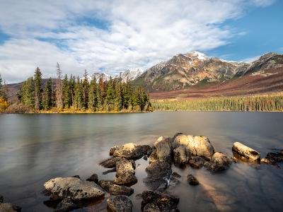 6DII_09388_NAL Pyramid Lake, Jasper National Park